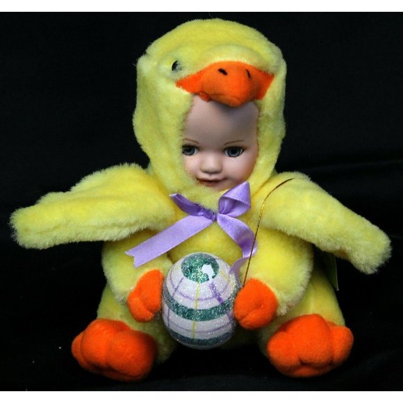Dept 56 Hug-A-buddies Waddles Yellow Duck Plush Ceramic Face Easter Spring Egg - Picture 1 of 10